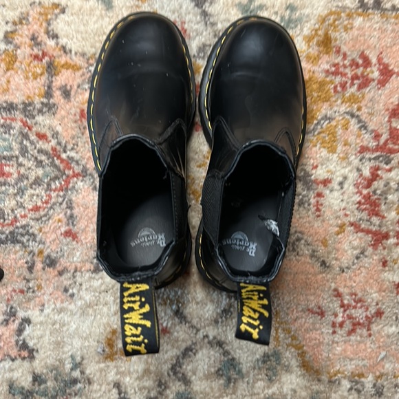Dr. Martens Platform Chelsea Boot - Picture 6 of 7